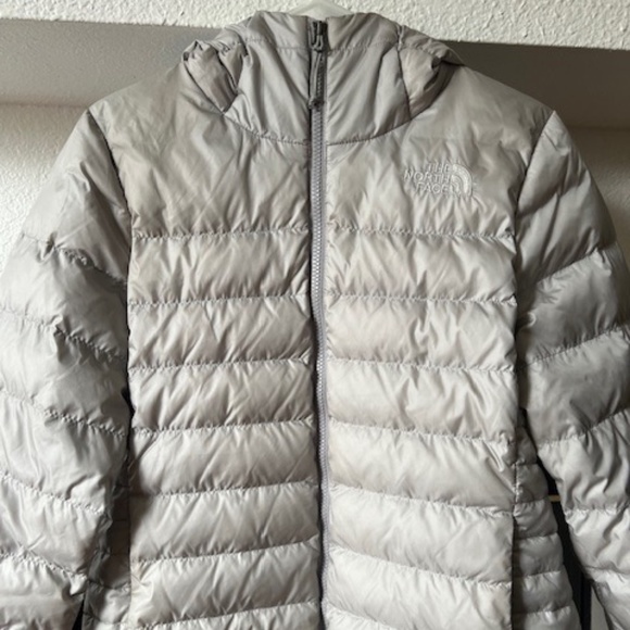 The North Face Silver Aconcagua Hooded Jacket - Picture 1 of 11